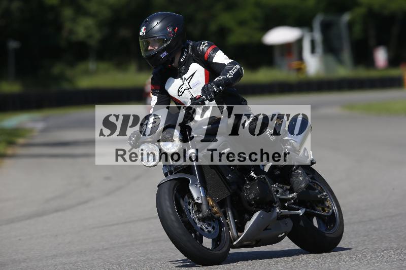 /Archiv-2024/29 12.06.2024 MOTO.CH Track Day ADR/Gruppe blau/65